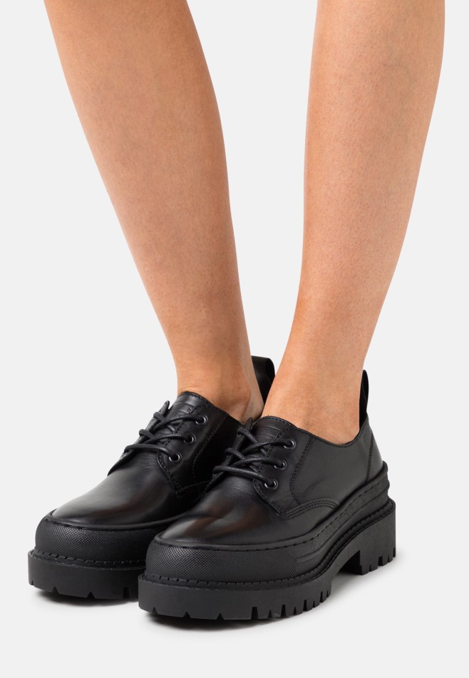 Gabor Noir Vintage | Exclusif Leona - Talons à Lacets